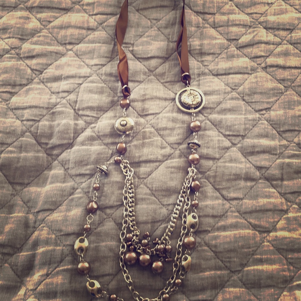 Paparazzi necklace & matching earrings set